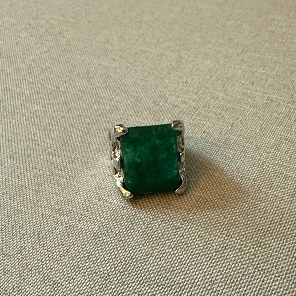 Elegant Jade Green Stone Silvertone stainless steel Ring